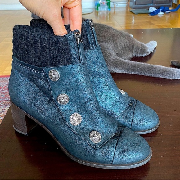 Chanel boots.  Were purchased in Milano. very comfortable. stable heel 2.4 inch - Picture 1 of 6